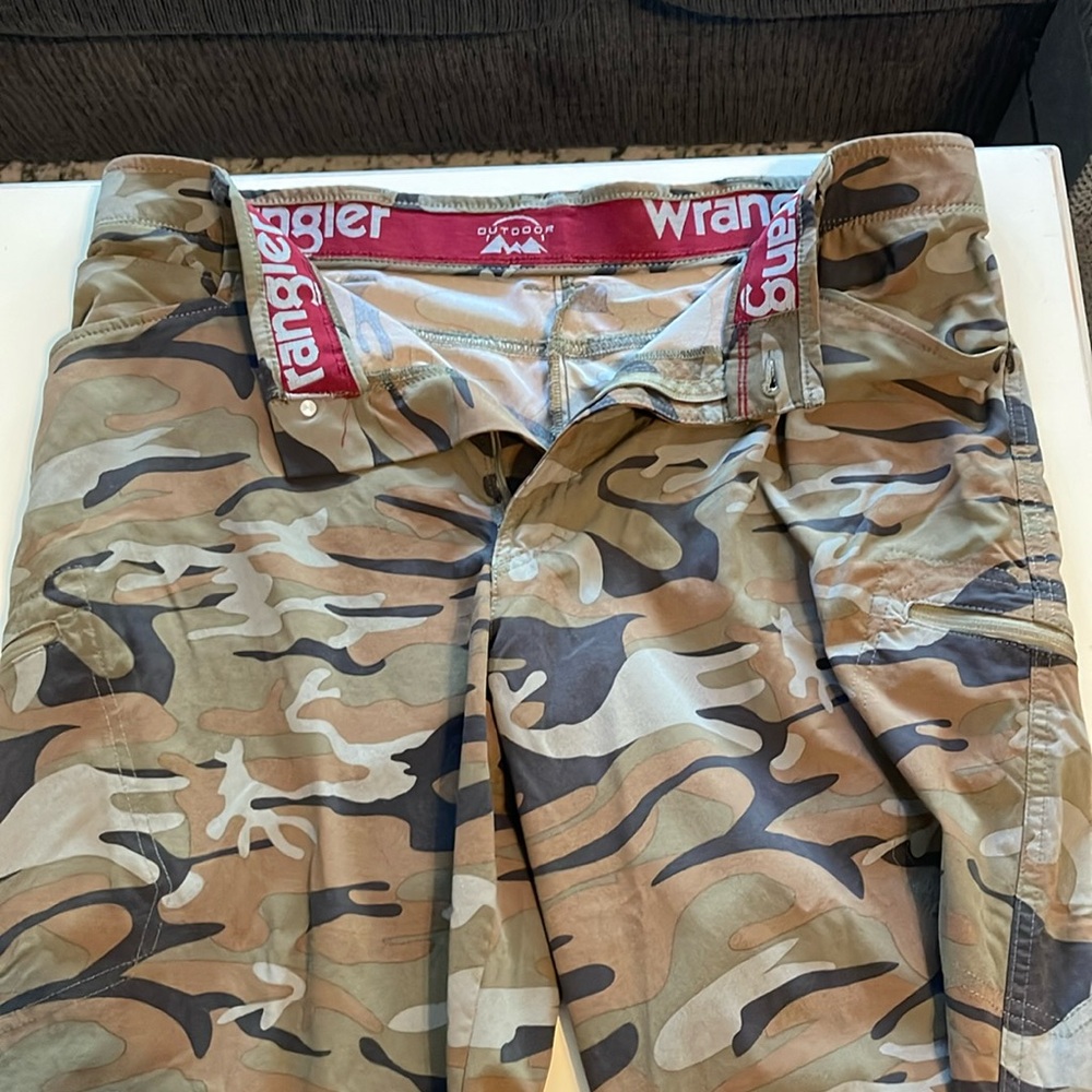 Wrangler Outdoor Camouflage camo hunting pants Mens size 38x30